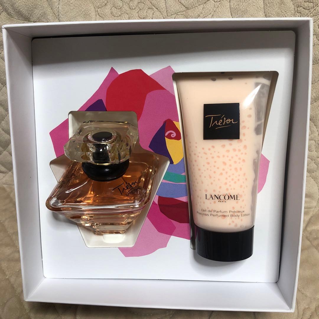 【限定品】Lancôme Trésor 香水とボディローションセット