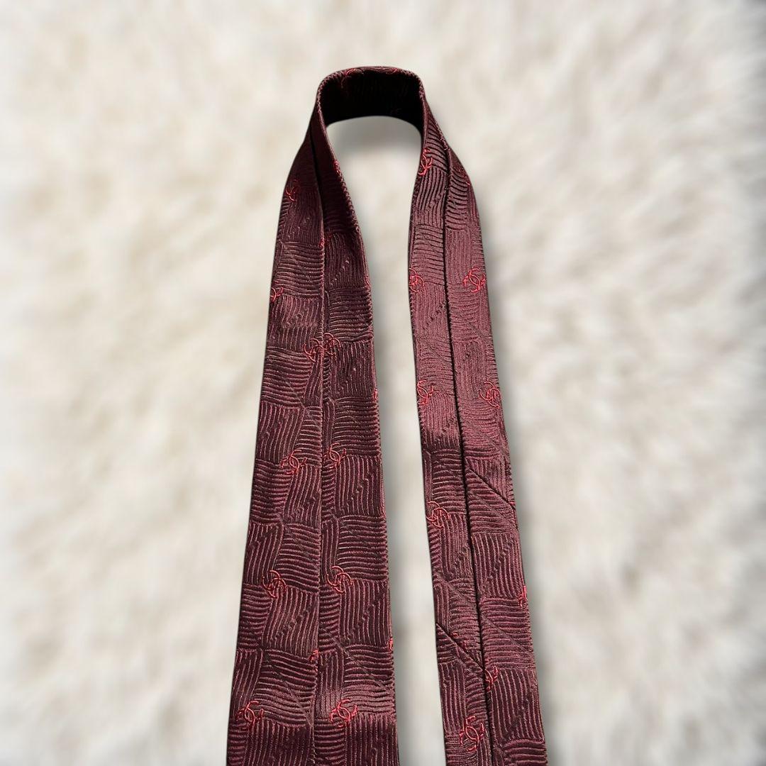 【新品✨】シャネル ココマーク ジャガードソリッドタイ ボルドー 金チェーン