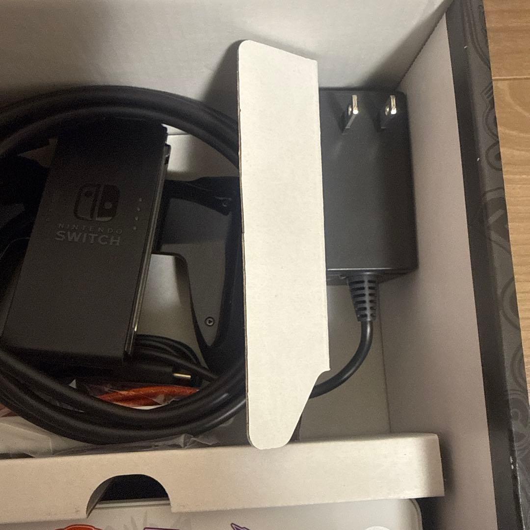 Nintendo Switch 有機ELスカーレット・バイオレット　ポケモン