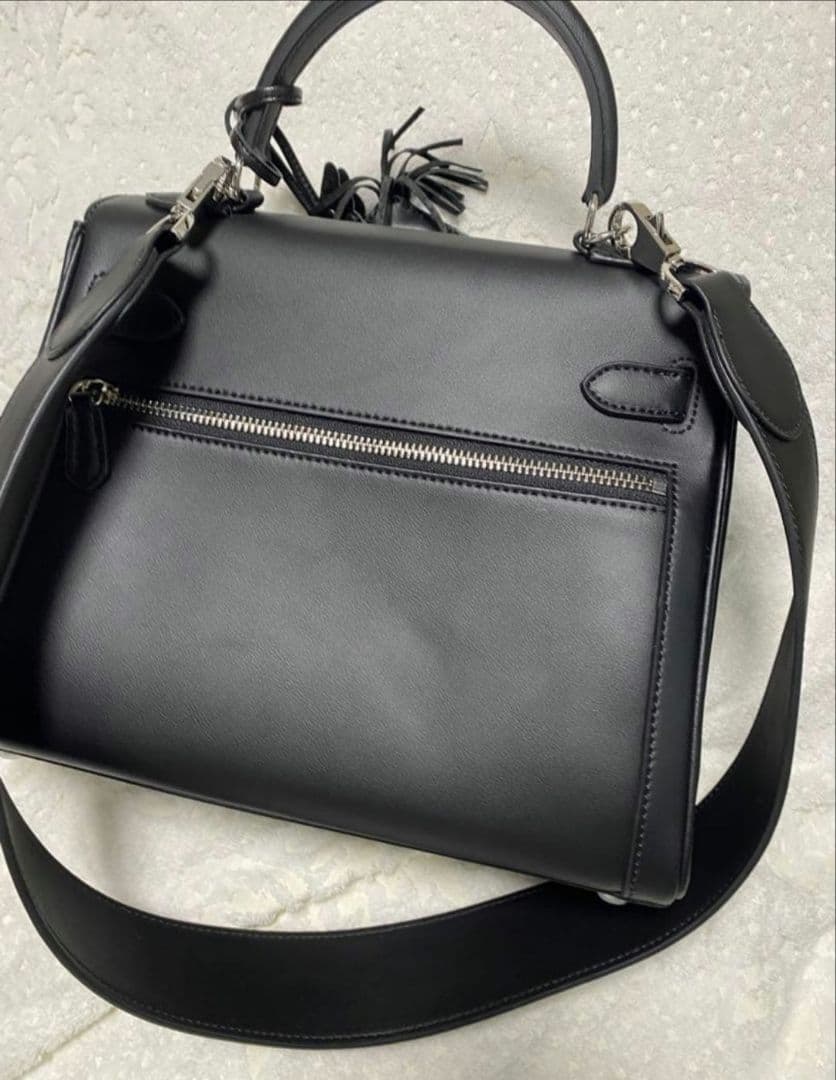 本革　ショルダーバック