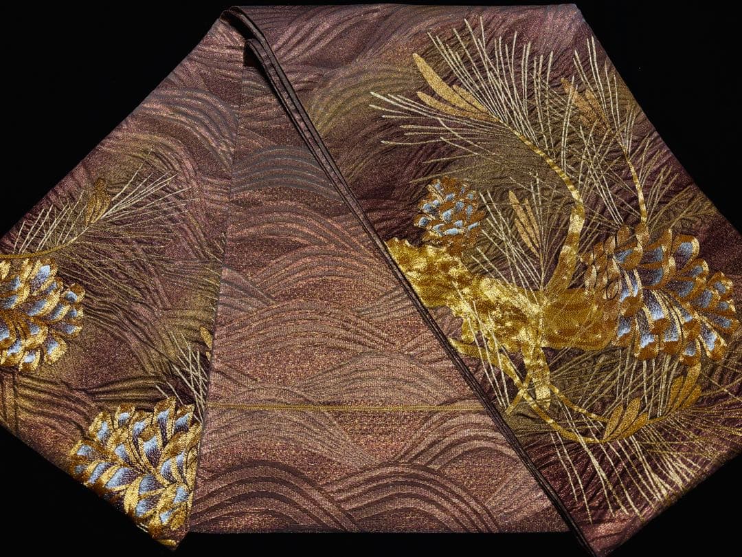 【美品】袋帯 キラキラ地 金駒刺繍 松と松ぼっくり ローズゴールド