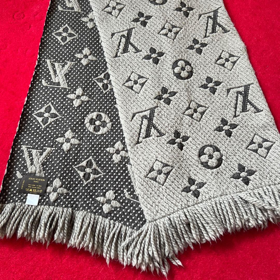 ヴィトン エシャルプ ロゴマニア マフラー 国内正規品