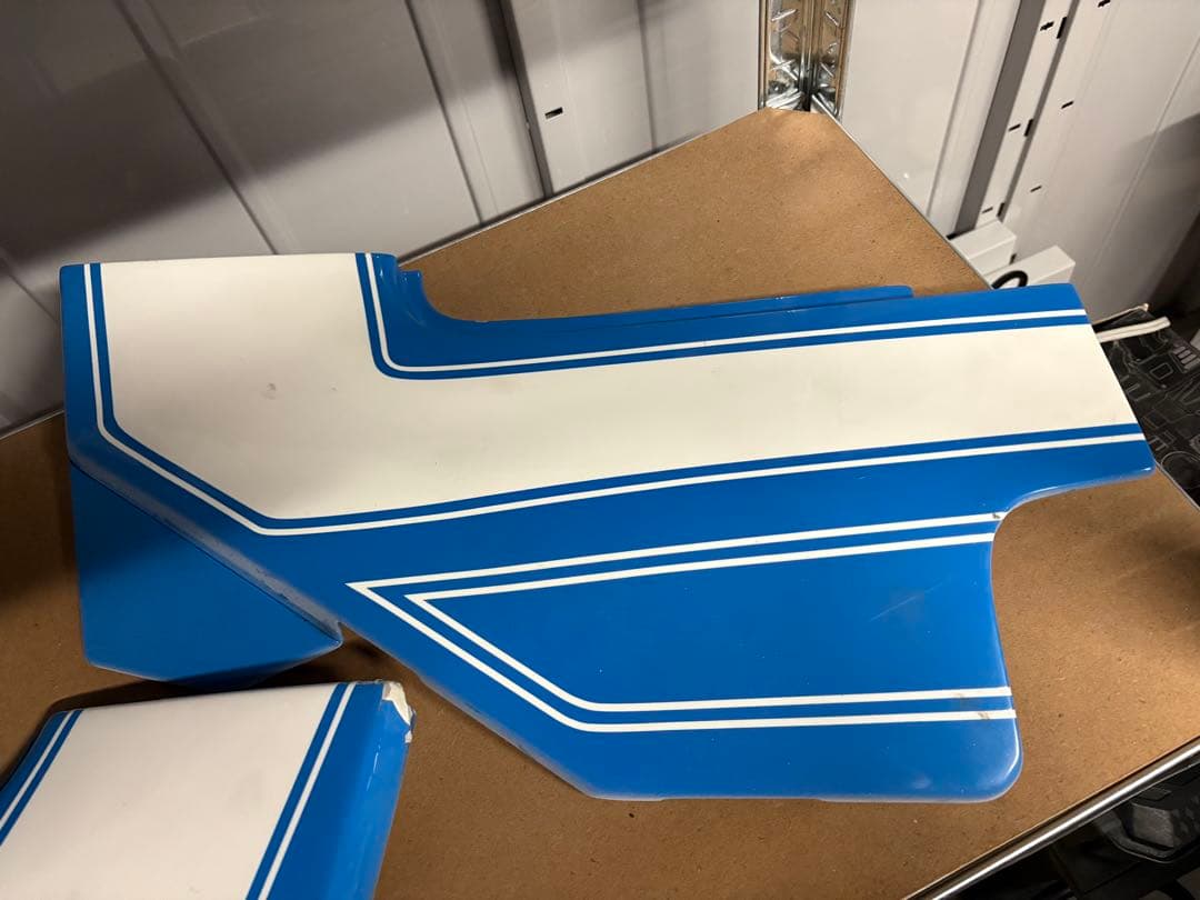 cbr400f サイドカバー アンダーカウル