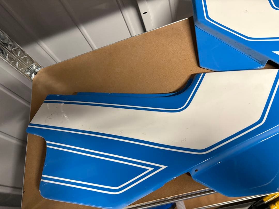 cbr400f サイドカバー アンダーカウル