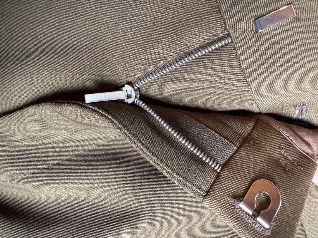 ⚠️最終値下げ/ 新品　JIL SANDER スラックスサイズ48