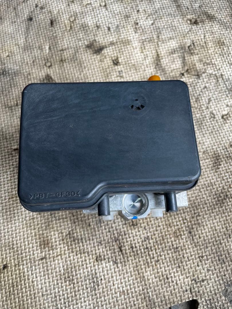 ハイエース　TRH221