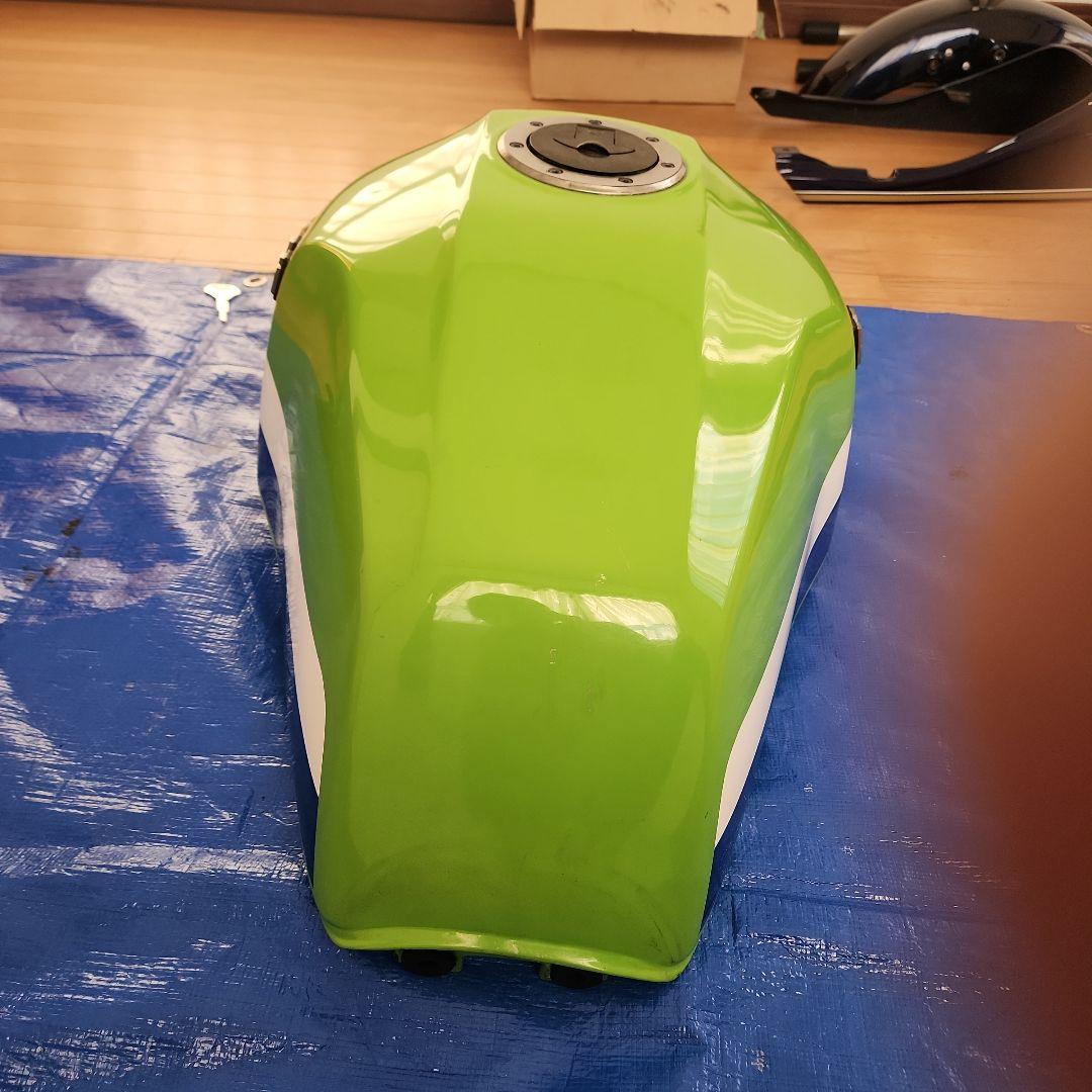 zrx400 ガソリンタンク