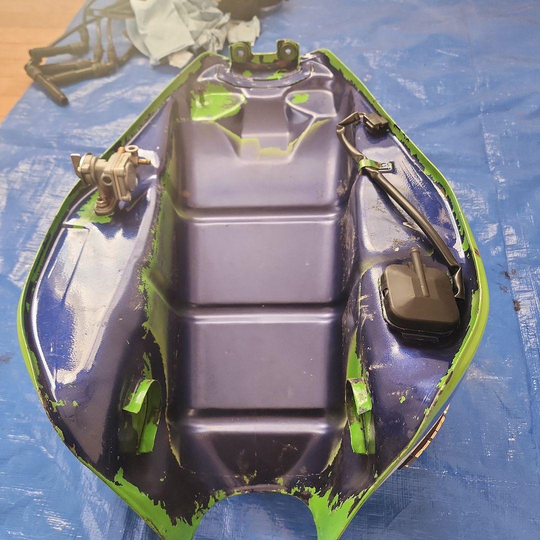 zrx400 ガソリンタンク