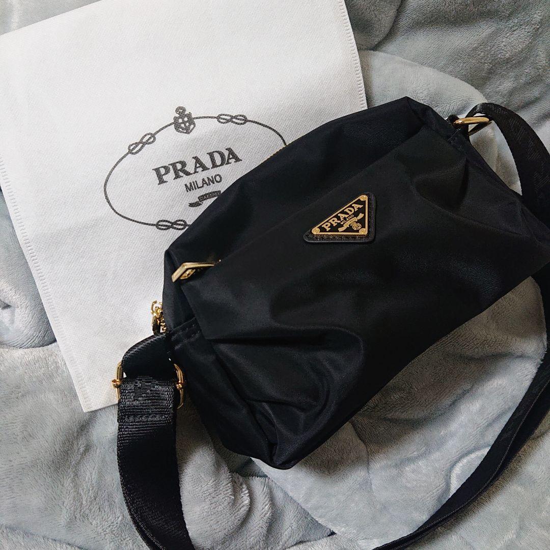 M*4様 PRADA ノベルティ ショルダーバッグ ブラック