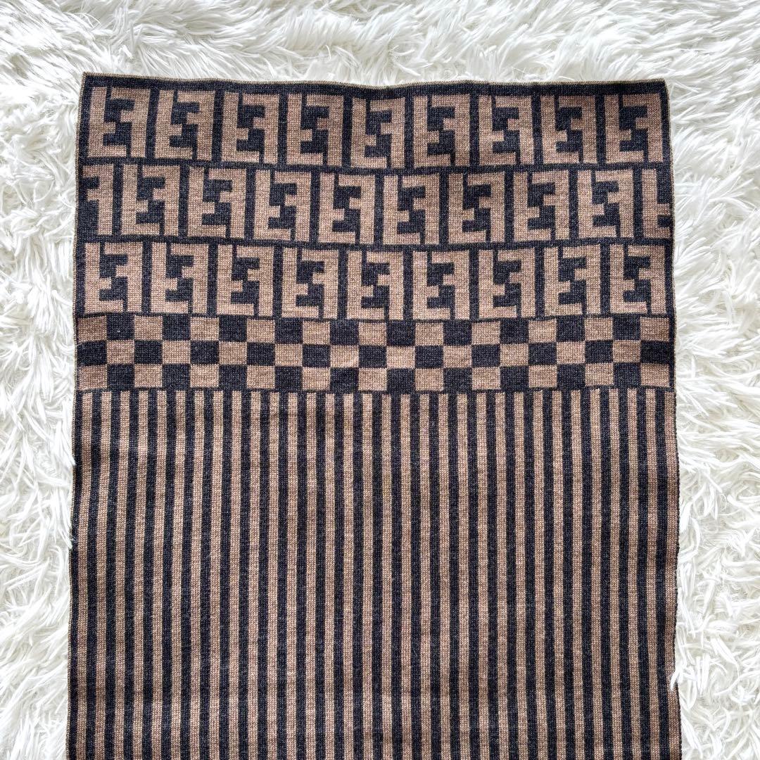 【極美品】FENDI フェンディ ズッカ柄 マフラー イタリア製 FF 秋冬極暖
