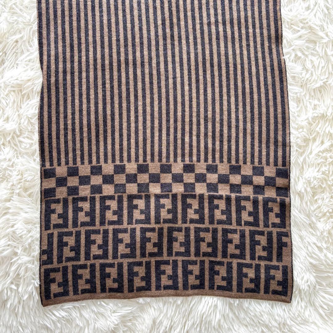 【極美品】FENDI フェンディ ズッカ柄 マフラー イタリア製 FF 秋冬極暖