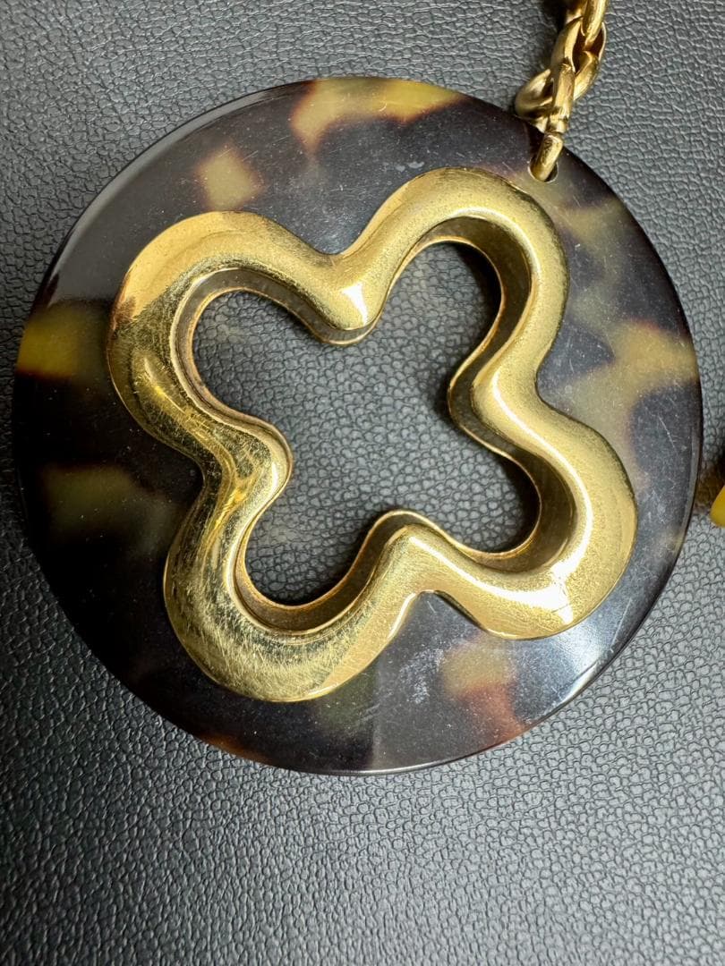 【美品】Louis Vuitton べっ甲 モノグラム フラワーチャーム