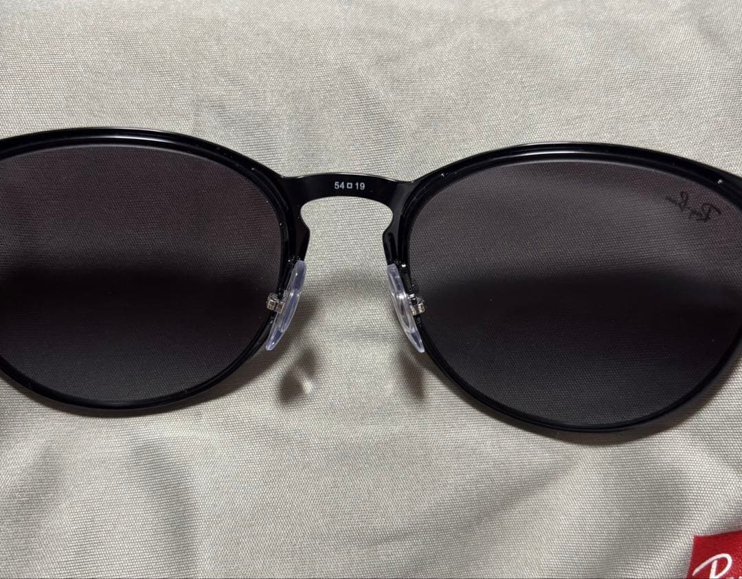 RB3539 002/8G 54◻︎19/145