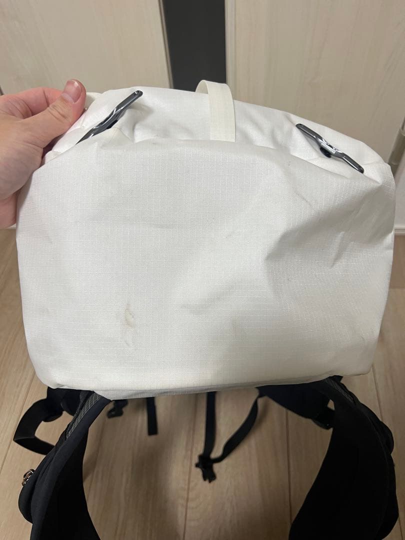 s*c様 マウンテンハードウェア　アルパインライト50 S/Mサイズ