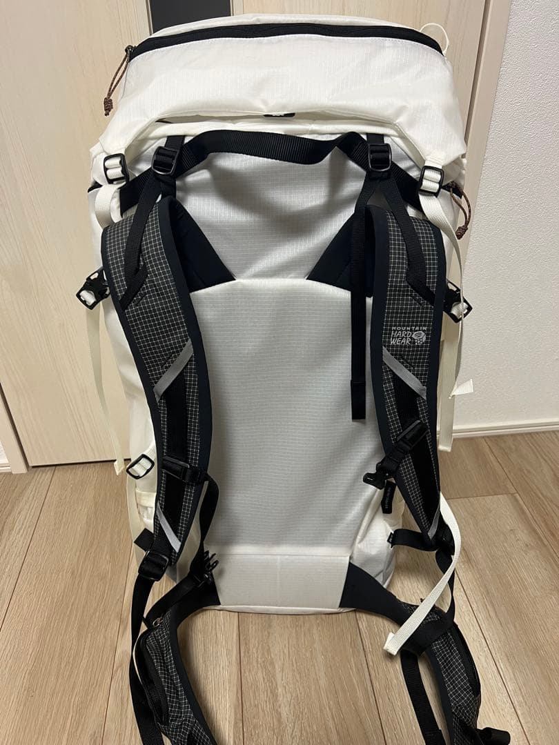 s*c様 マウンテンハードウェア　アルパインライト50 S/Mサイズ