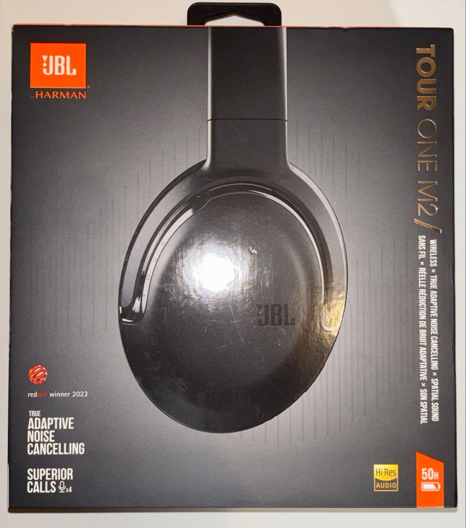 ヘッドホン　JBL TOUR ONE M2