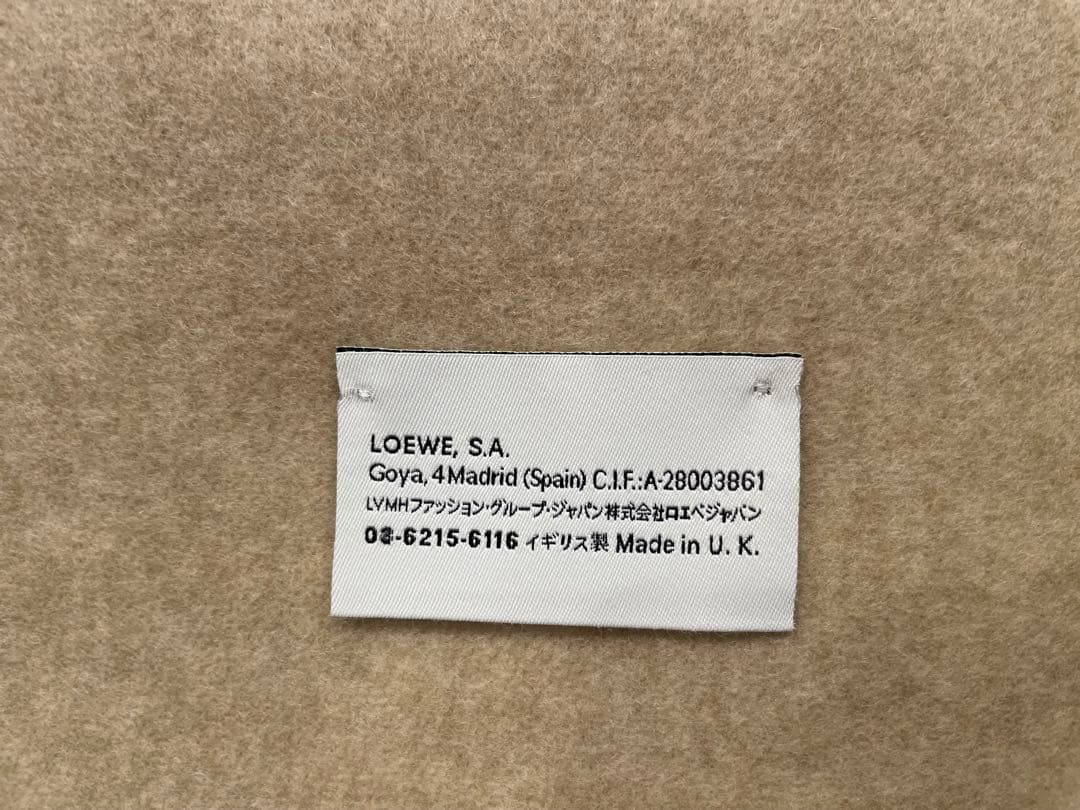 【もも】　ロエベ バイカラーマフラー