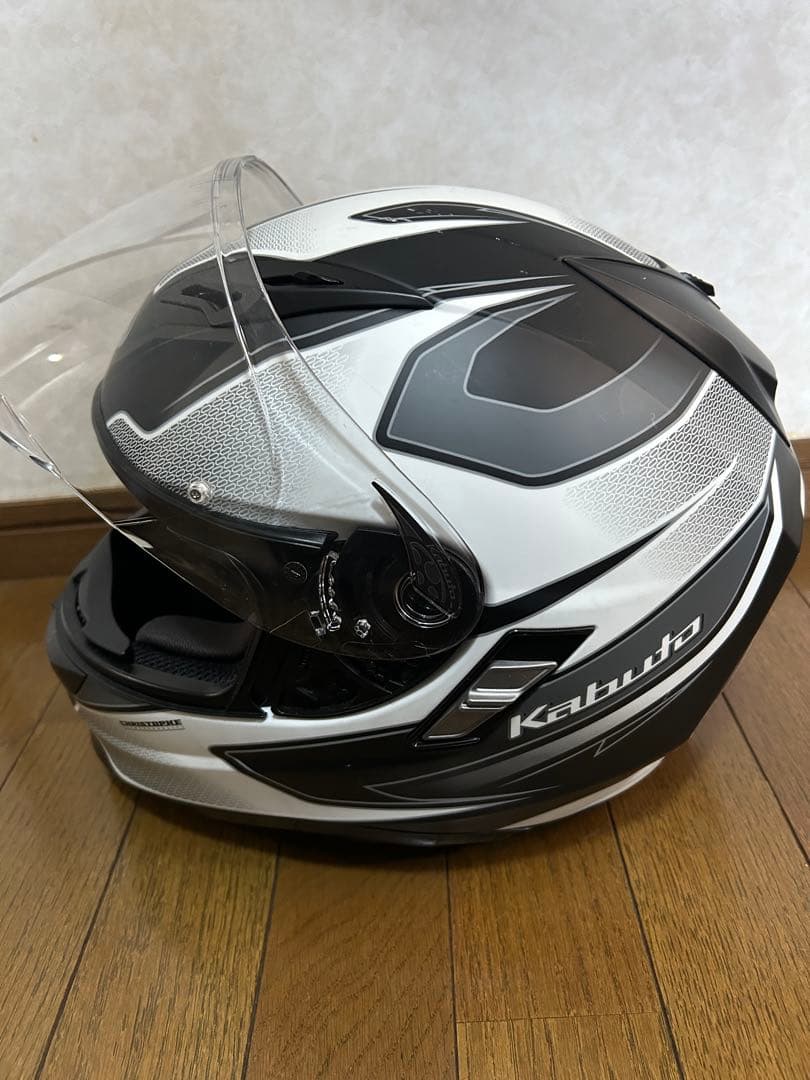 Kabuto kamui2 フルフェイスヘルメット ブラック/ホワイト