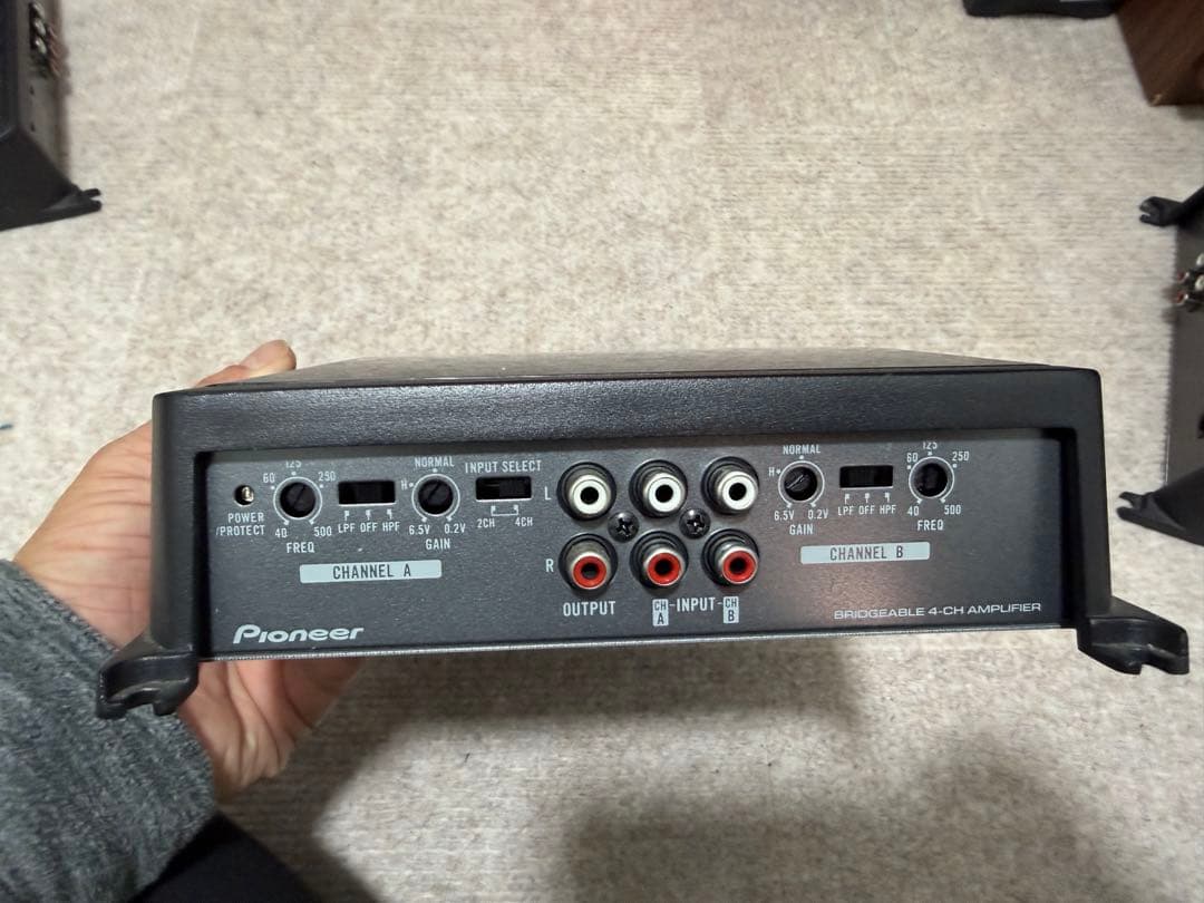 carrozzeria GM-D7400 4チャンネルアンプ②