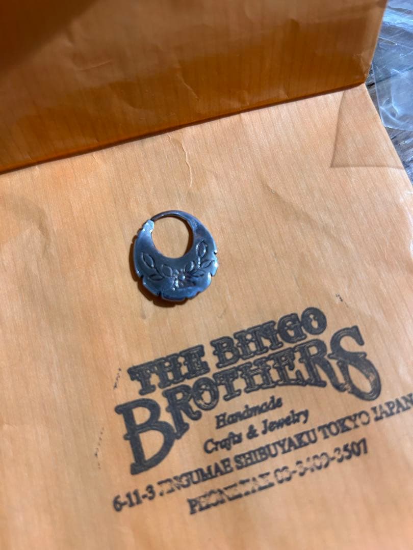 ビンゴブラザーズ　ピアス　24金スター