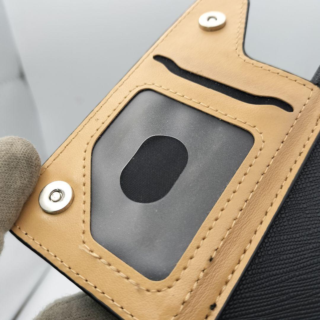 プラダ　iPhone14ケース　パスケース付き　サフィアーノ　ブラック