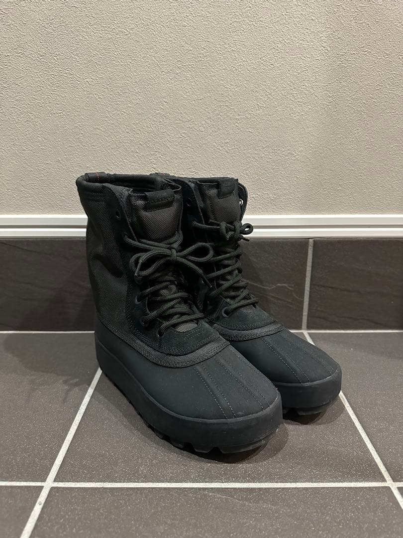 靴 adidas YEEZY 950 \