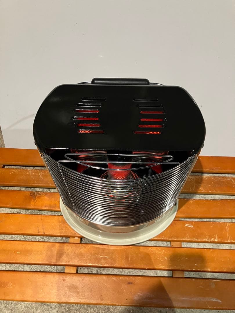 m*n様 【美品】イワタニ カセットガスストーブ デカ暖Ⅱ CB-STV-DKD