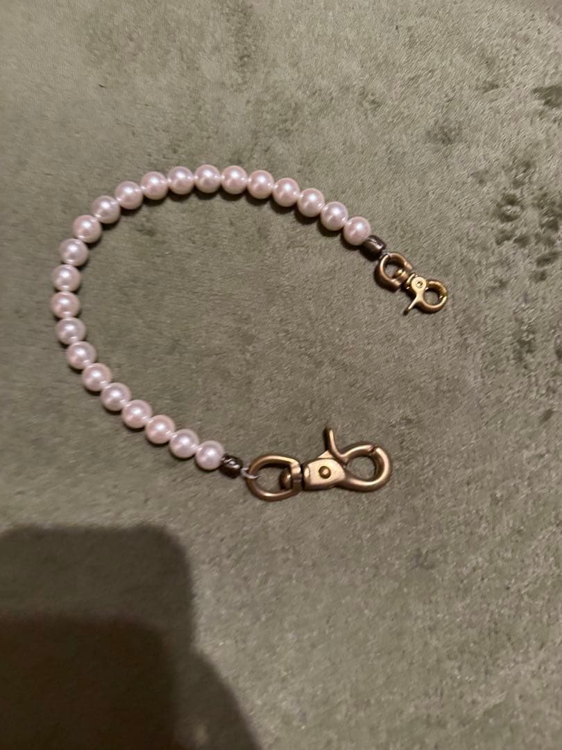 ブルーナボイン　パール　チェーンウォレット