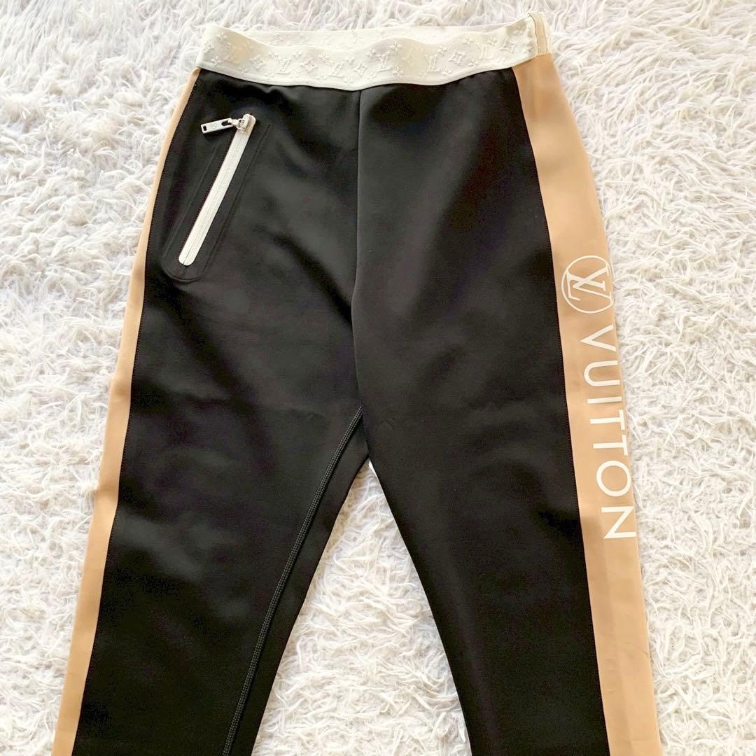 ルイヴィトン　ヴィタミンズ　シャイニー　レギンスパンツ　モノグラム　サイドライン