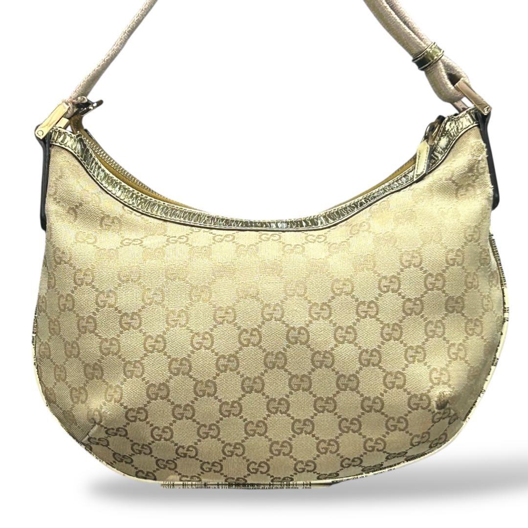 GUCCI グッチ 斜め掛け シグネチャー ベージュ 送料無料