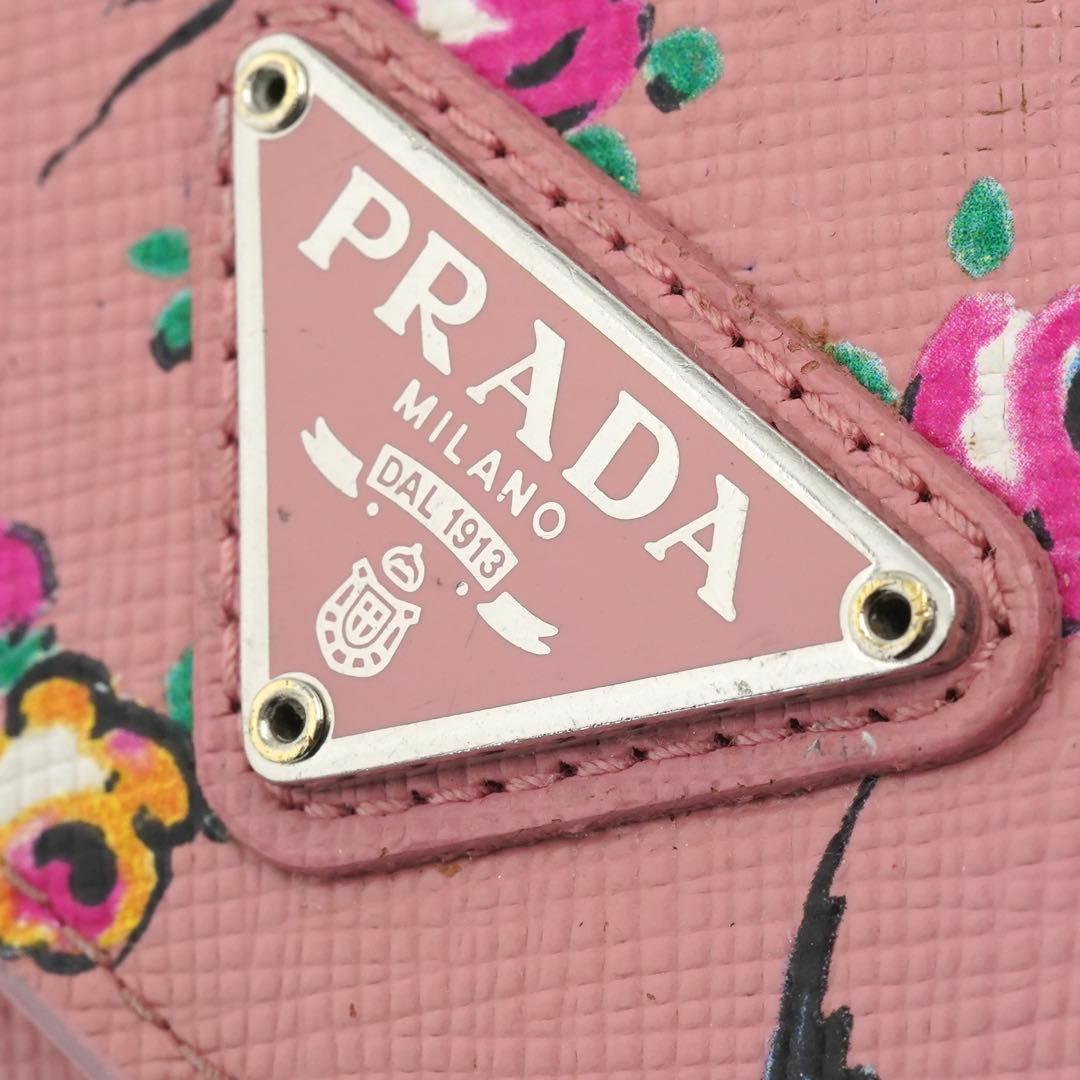 ✨未使用に近い✨　PRADA キーケース　フローラル　ツバメ　三角プレート　刻印