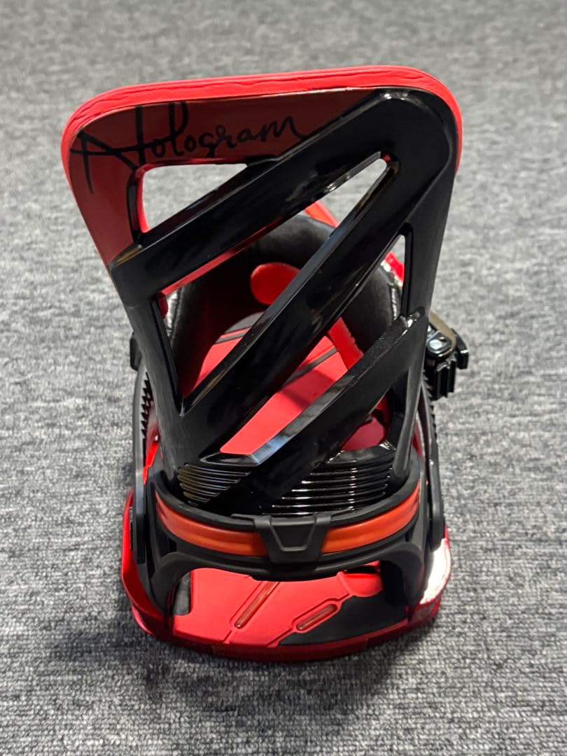Salomon Hologramスノーボードビンディング M サイズ 新品未使用