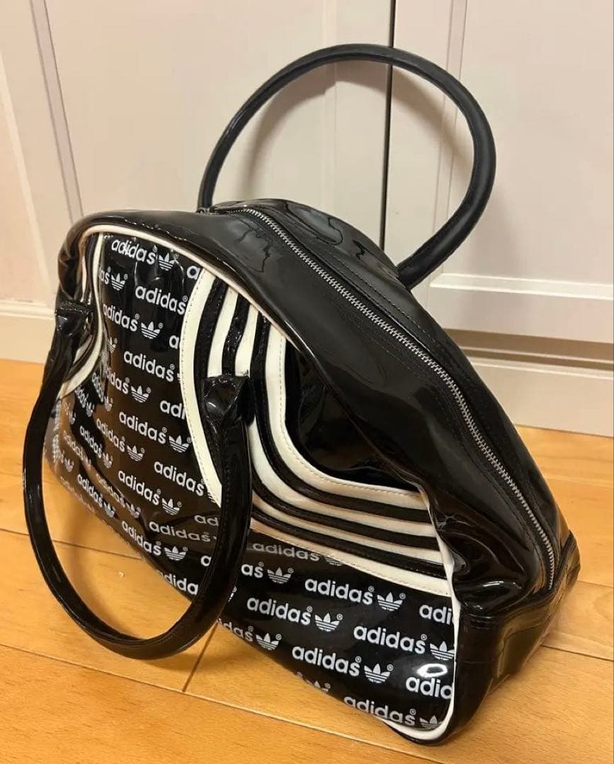 ヴィンテージ アディダス ロゴ総柄　エナメルボストンバック　80年代