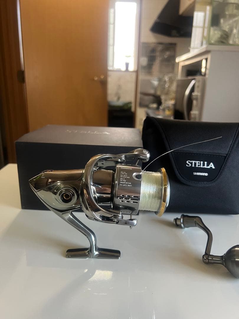 Shimano Stella C5000HG リール 専用ケース付き