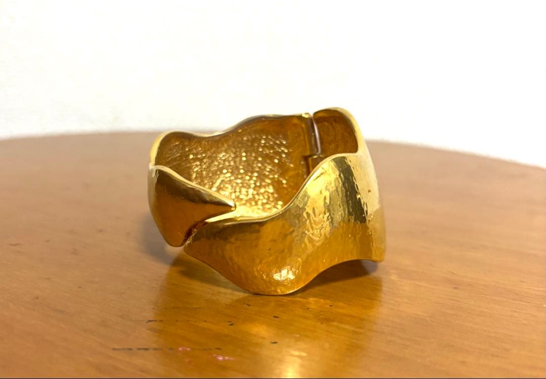 美品 Yves Saint Laurent サンローラン ブレスレット バングル