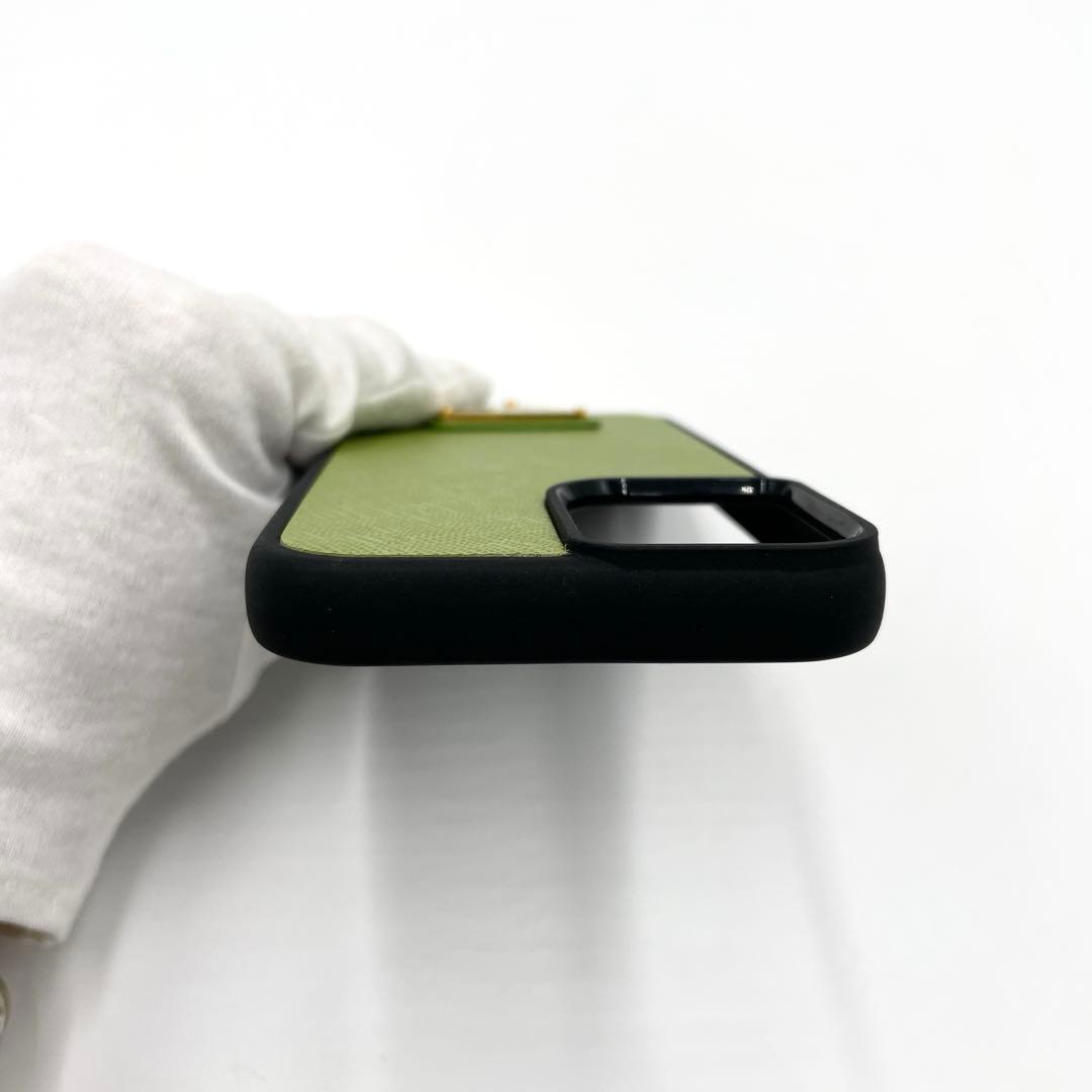 【ほぼ未使用】PRADA iPhone16 スマホケース