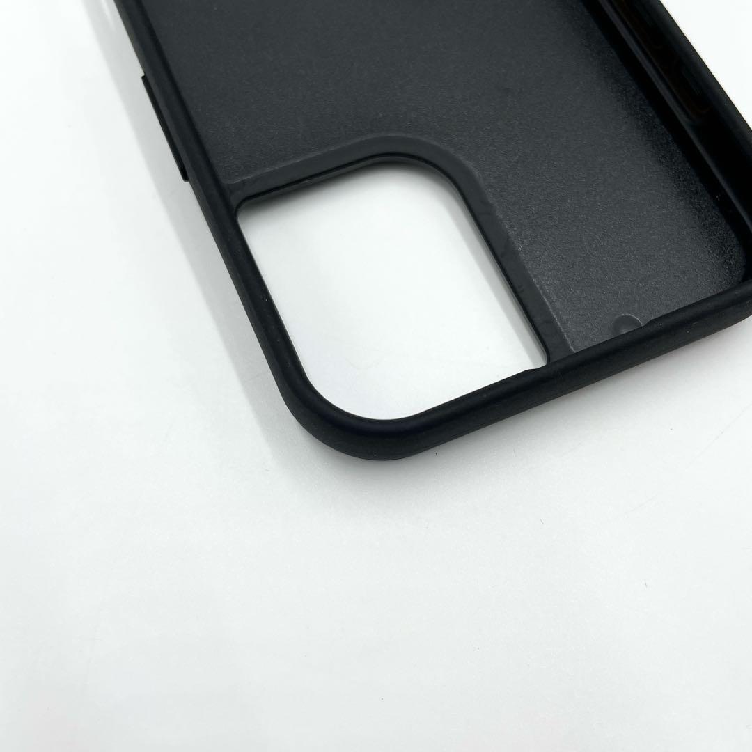 【ほぼ未使用】PRADA iPhone16 スマホケース