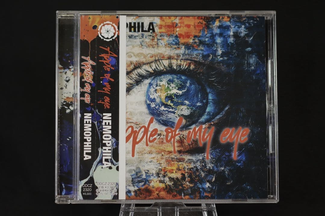 Apple of my eye NEMOPHILA ラババンとリストバンド