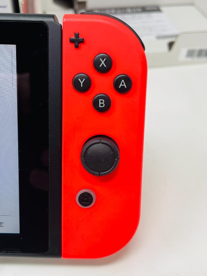 【完品・美品】Nintendo Switch バッテリー強化版 (Z07