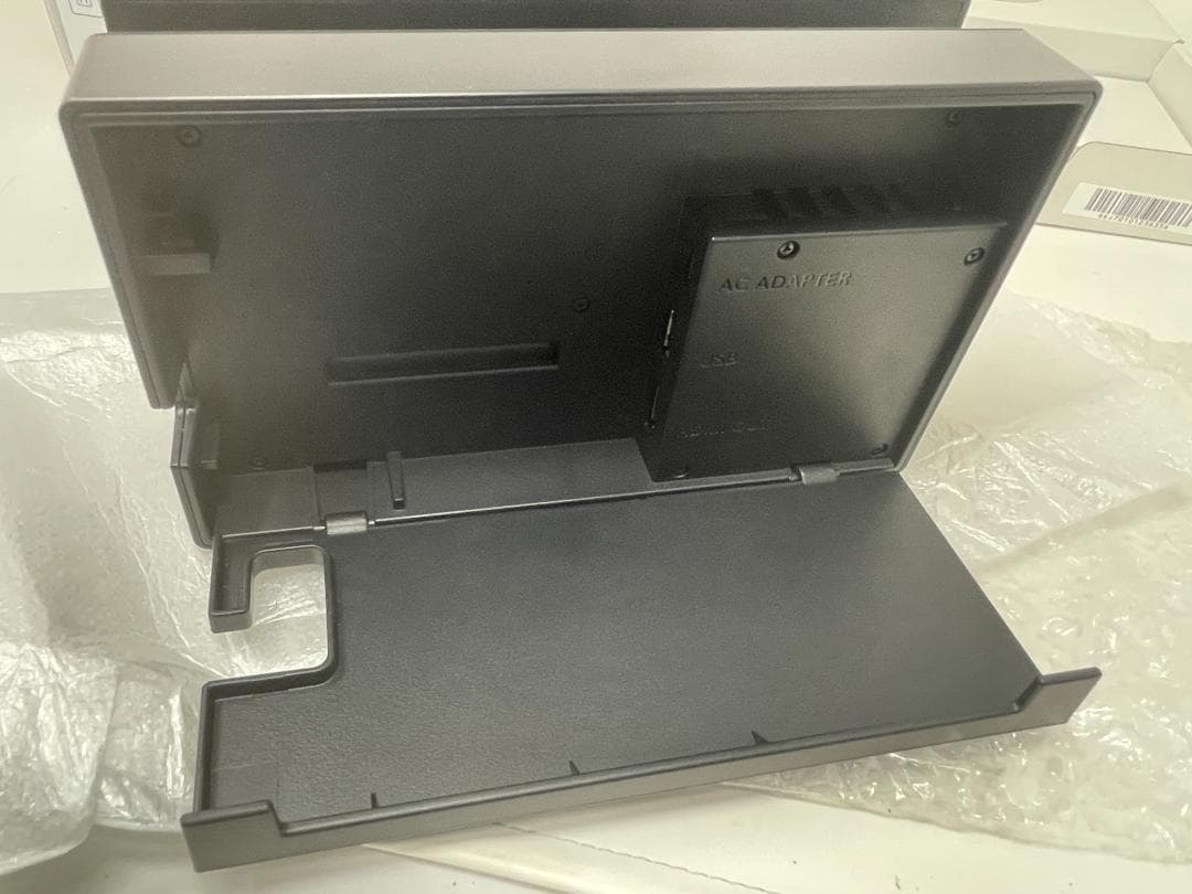 【完品・美品】Nintendo Switch バッテリー強化版 (Z07