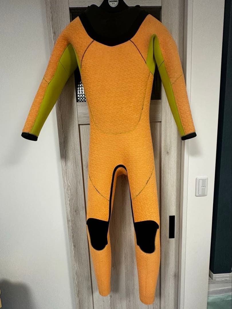 ブラック ウェットスーツ セミドライスーツ