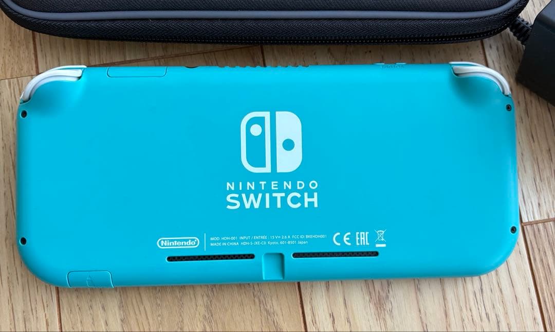 Nintendo Switch Lite 本体 充電器、ケース付き