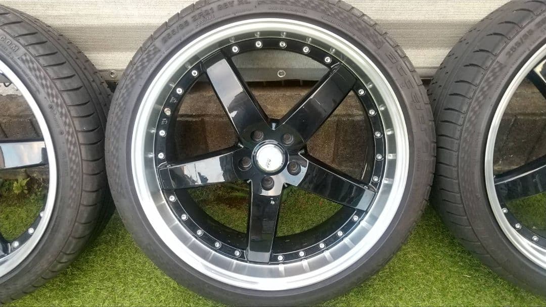 ロクサニー　グラスターファイブ21インチタイヤ付き