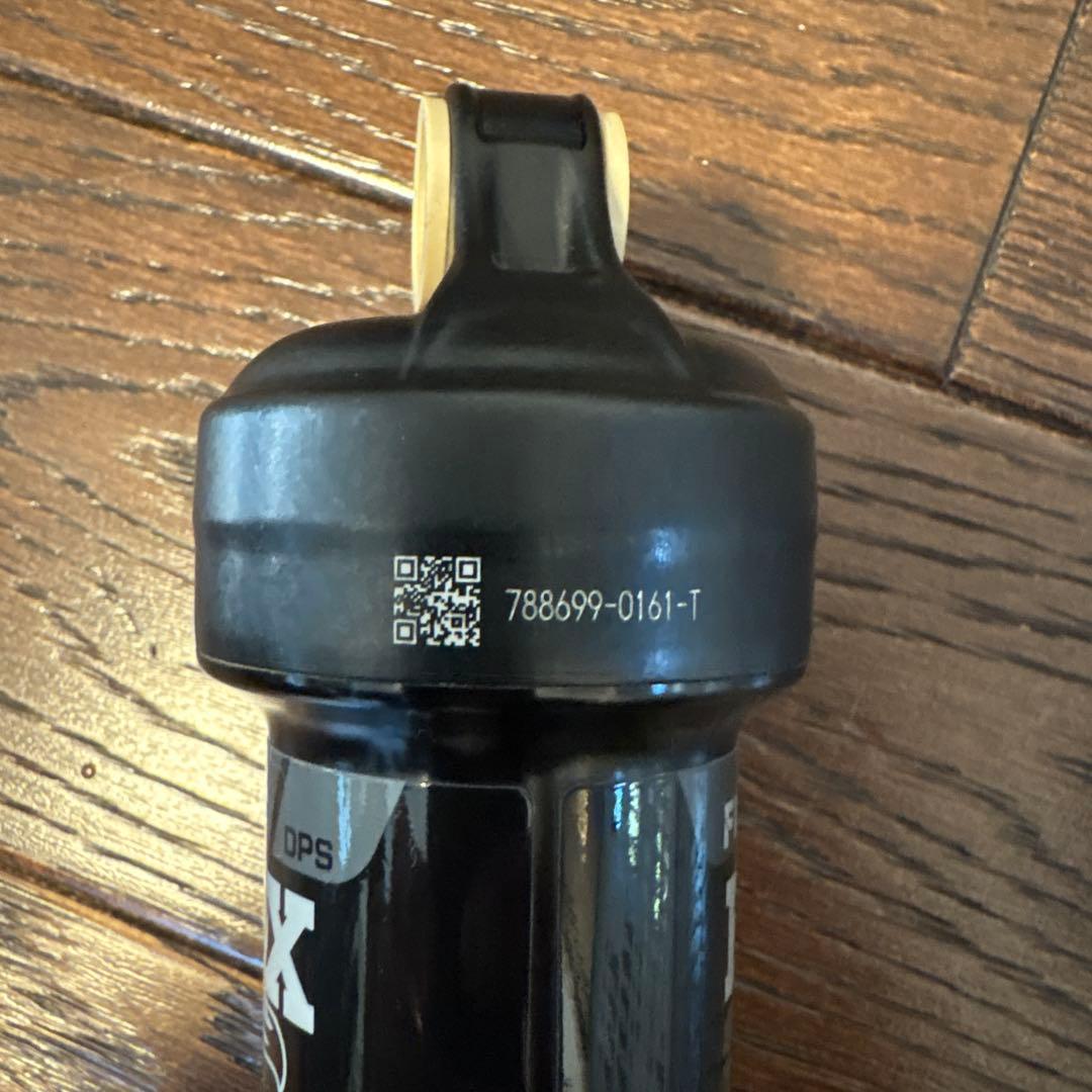 FOX FLOAT DPS Performance 210x52.5 リヤサス