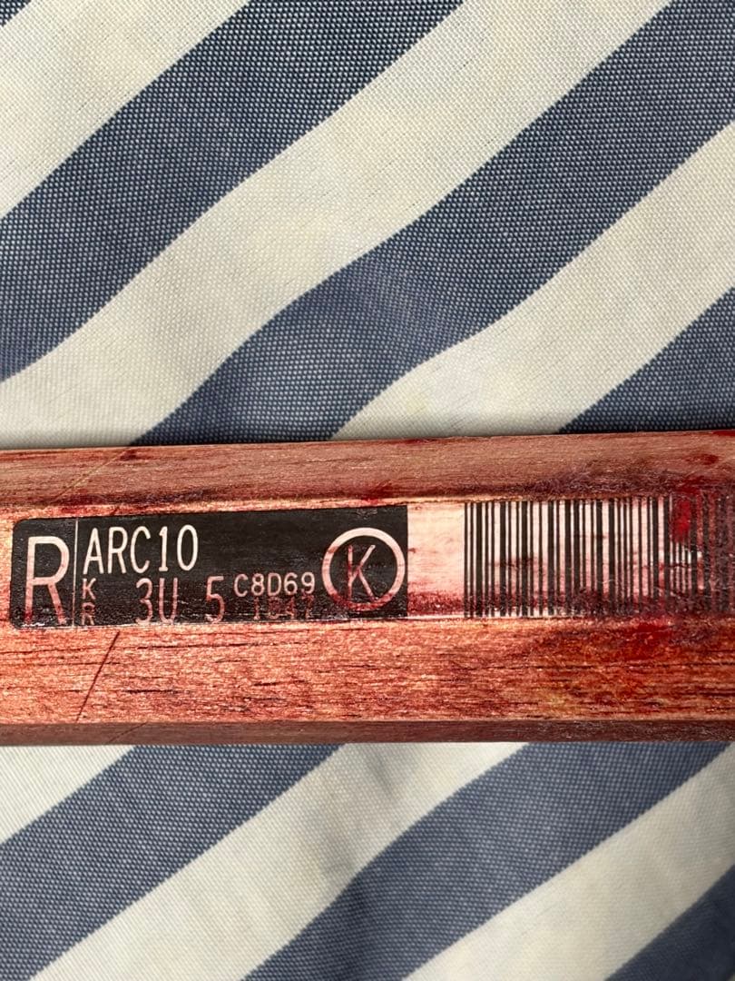 ヨネックスバドミントンラケット　アークセイバー10 3ug5 送料込み