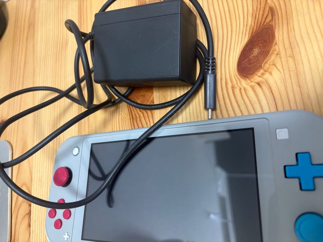 Nintendo Switch Lite ポケモン剣盾モデル 本体 充電器付き