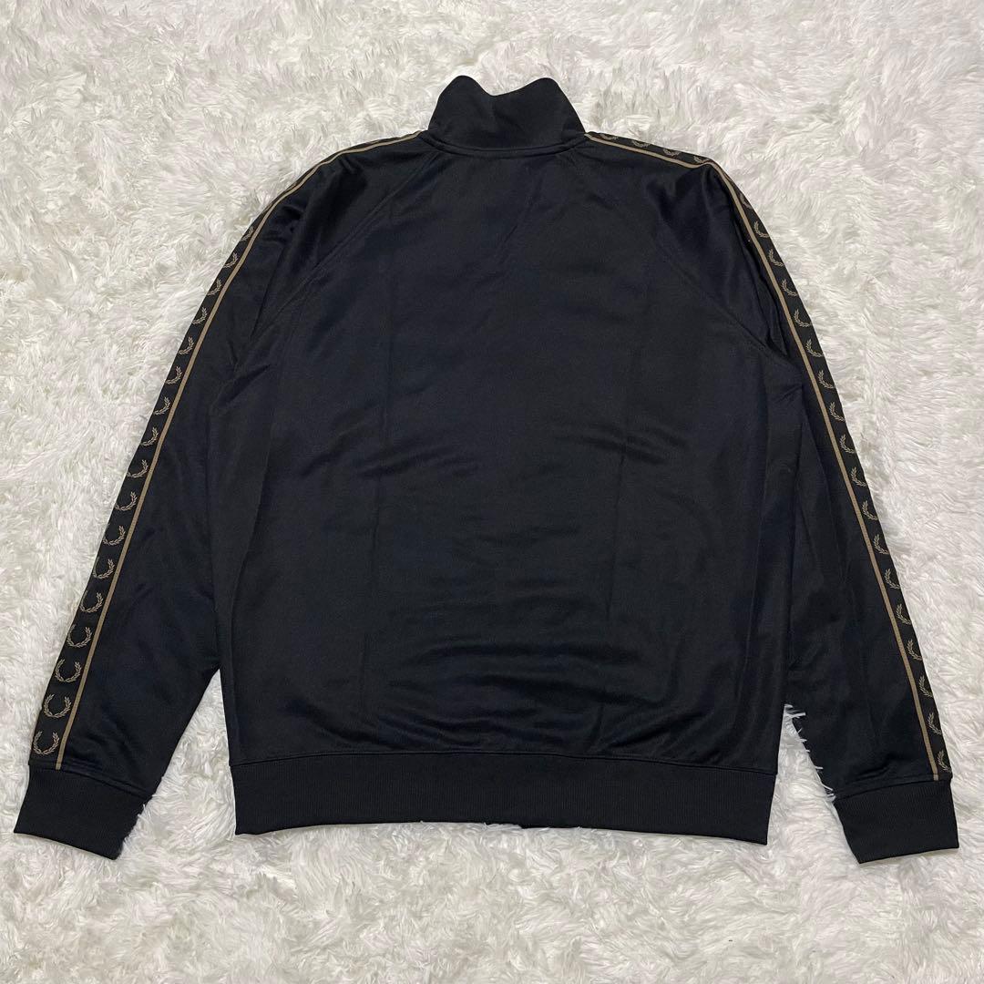 美品　FRED PERRY トラックジャケット　ジャージ　月桂樹　刺繍　黒
