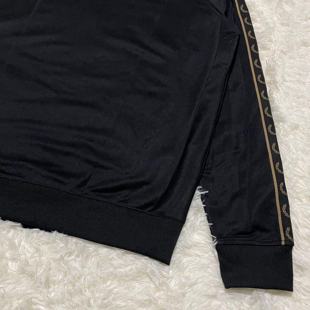 美品　FRED PERRY トラックジャケット　ジャージ　月桂樹　刺繍　黒