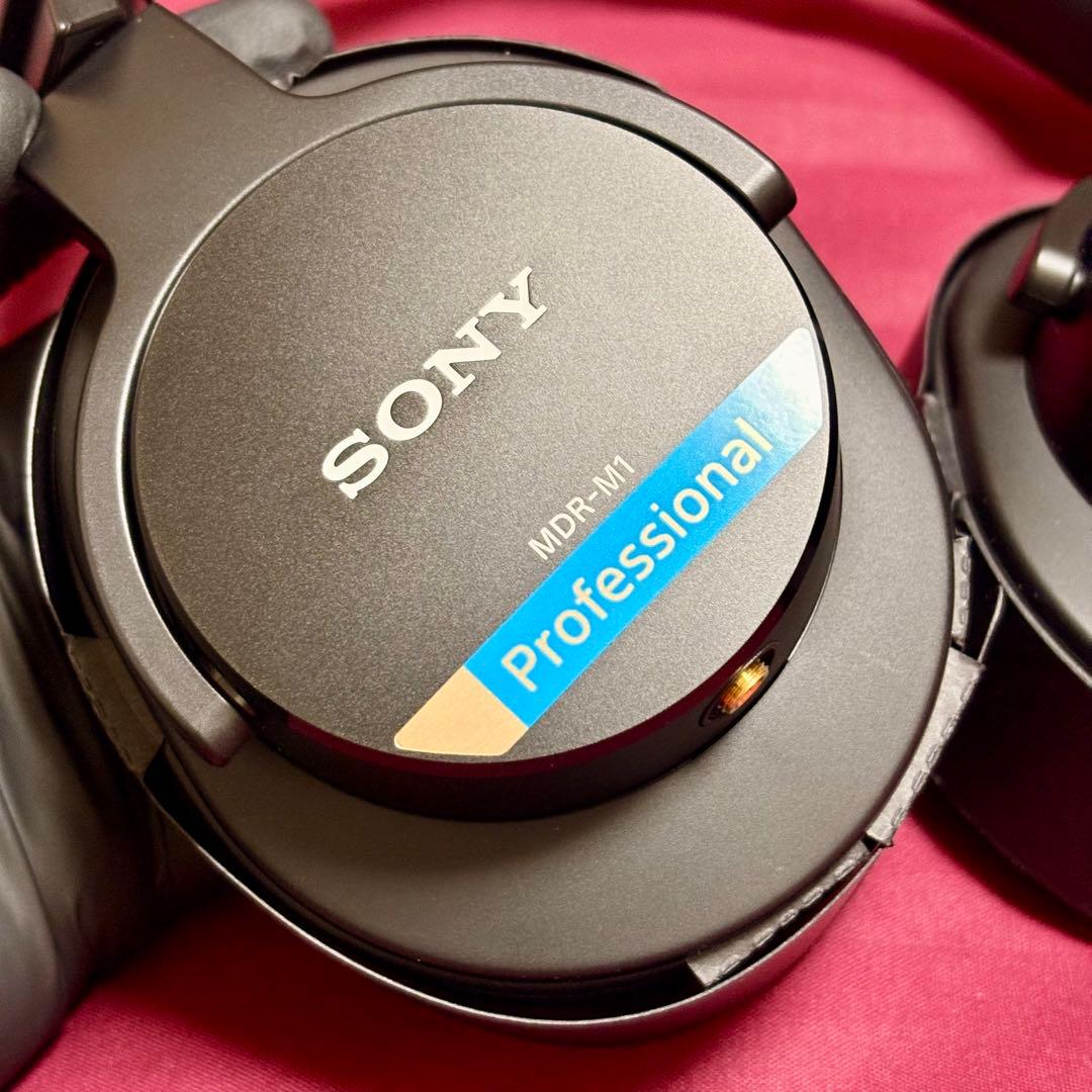 ヘッドホン SONY MDR-M1