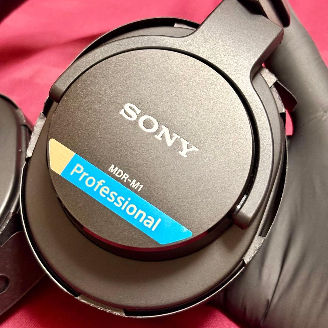 ヘッドホン SONY MDR-M1